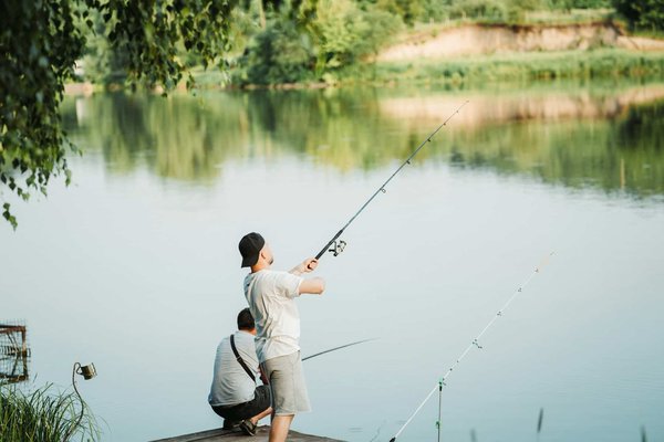 Quels sont les meilleurs endroits pour la pêche sportive en eau douce en Amazonie, Brésil ?